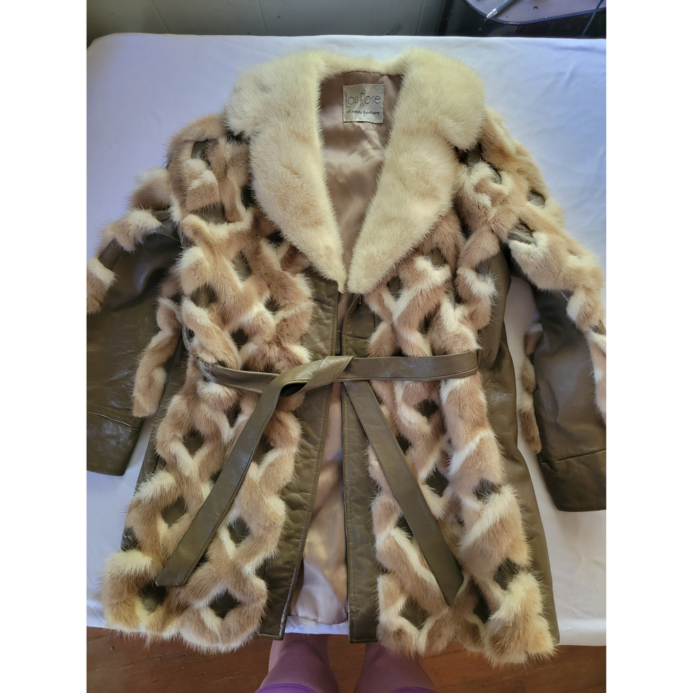 Lou Rose Santa Barbara Vintage Patterned Leather and Fur Coat - Large
